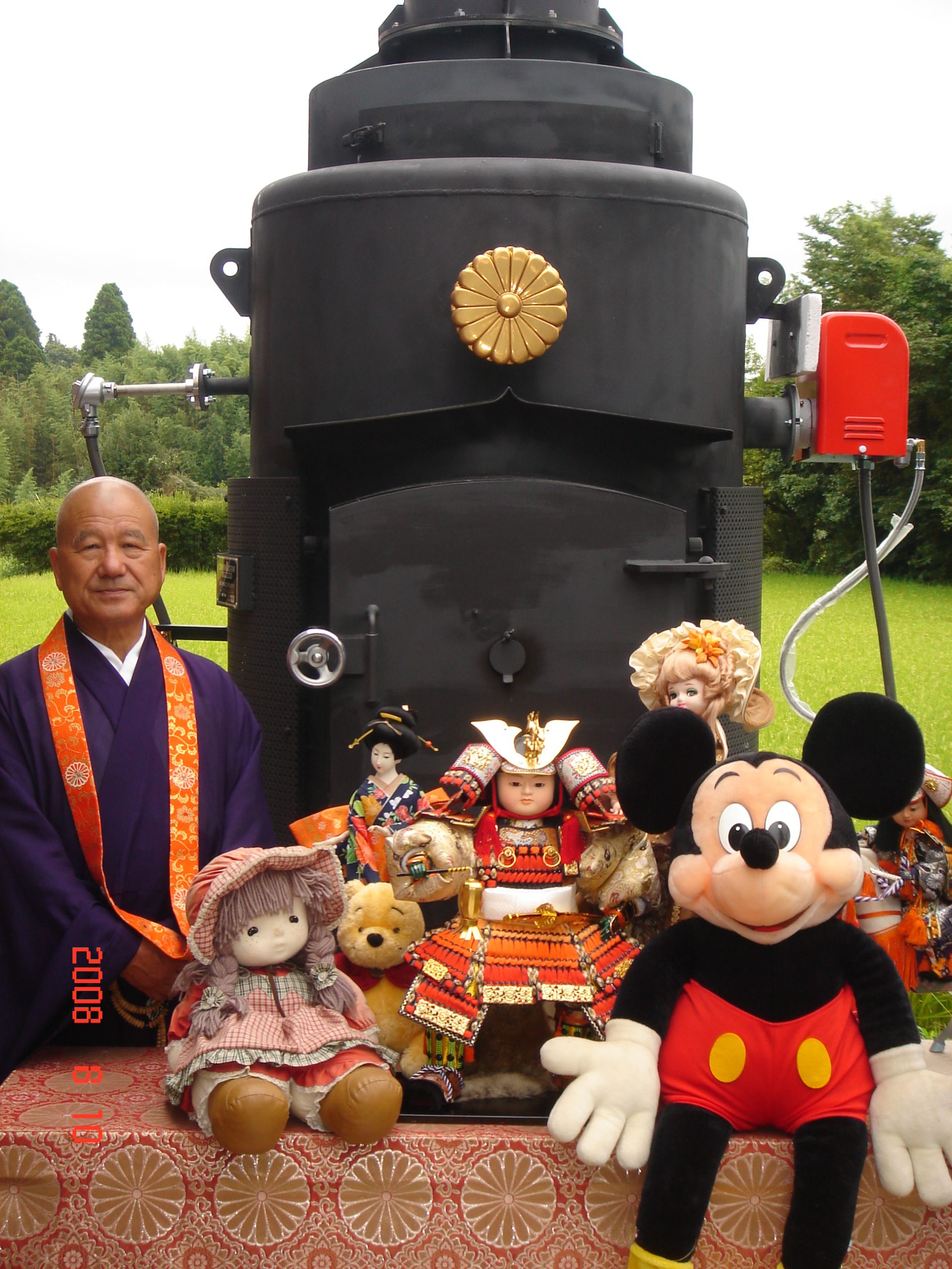 《日本唯一》お人形様専用の火葬炉で僧侶が最後までご供養します【人形供養】