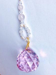 女子力を上げたいあなたの味方！《ピンクのサンキャッチャー！》